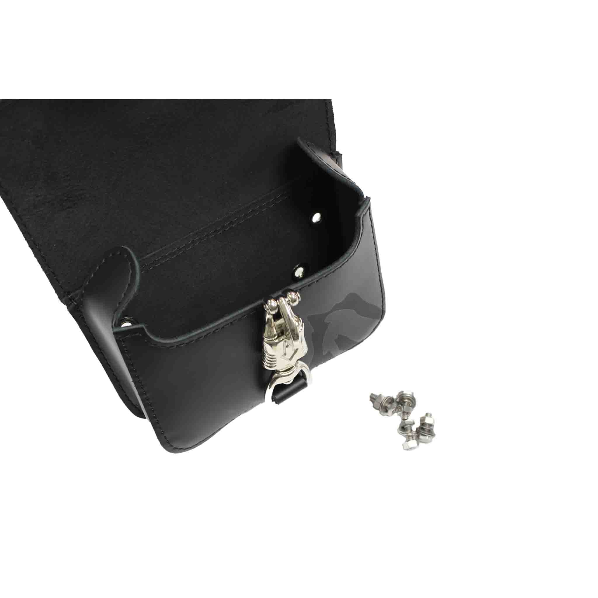 Upgrade your Harley-Davidson® Dyna with the DBB05 Dyna Bolt On Battery Bag. Hand crafted in USA with premium leather and top quality hardware. Durable and stylish, it's the perfect fit for your motorcycle.