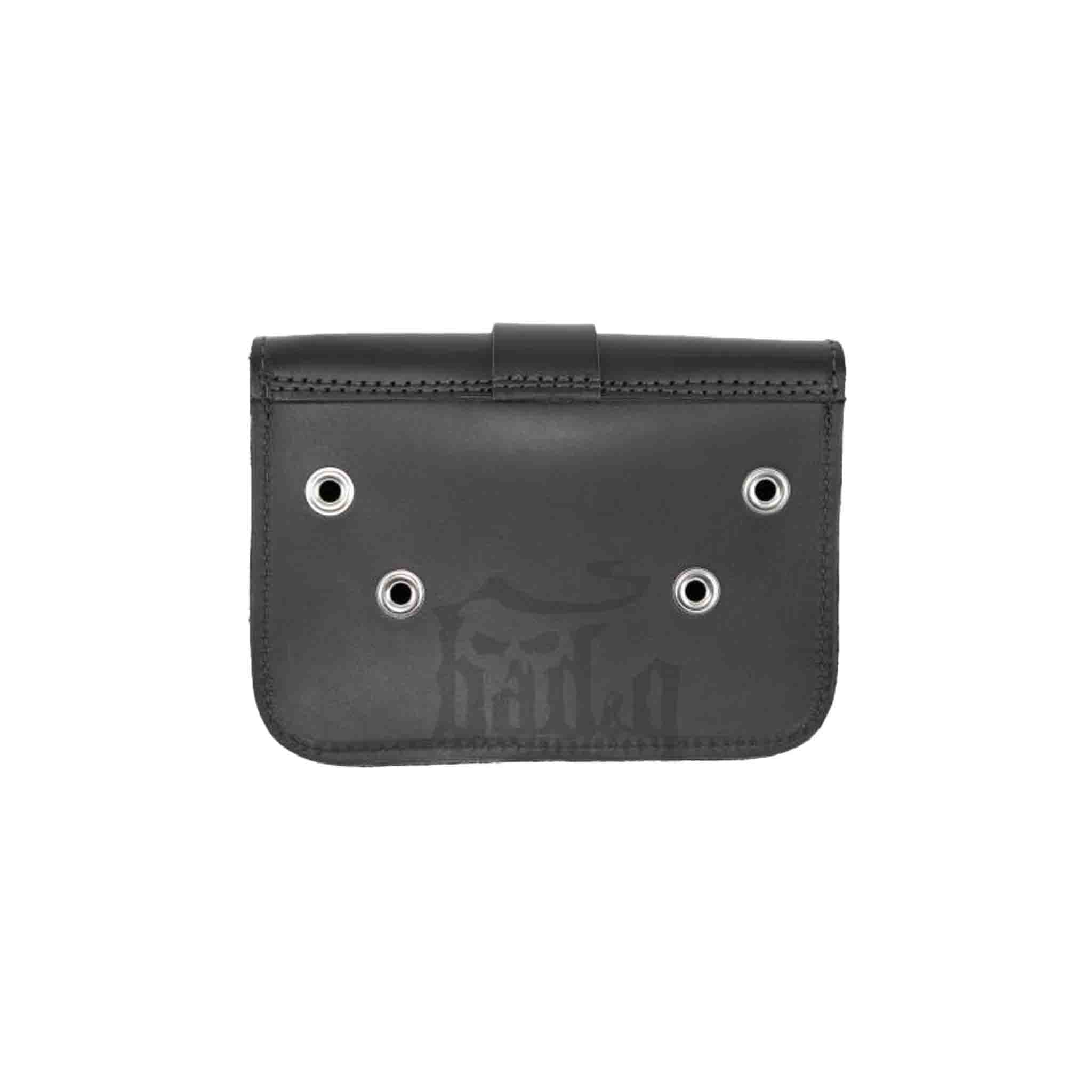 Upgrade your Harley-Davidson® Dyna with the DBB07 Dyna Bolt On Battery Bag. Hand crafted in USA with premium leather and top quality hardware. Durable and stylish, it's the perfect fit for your motorcycle.