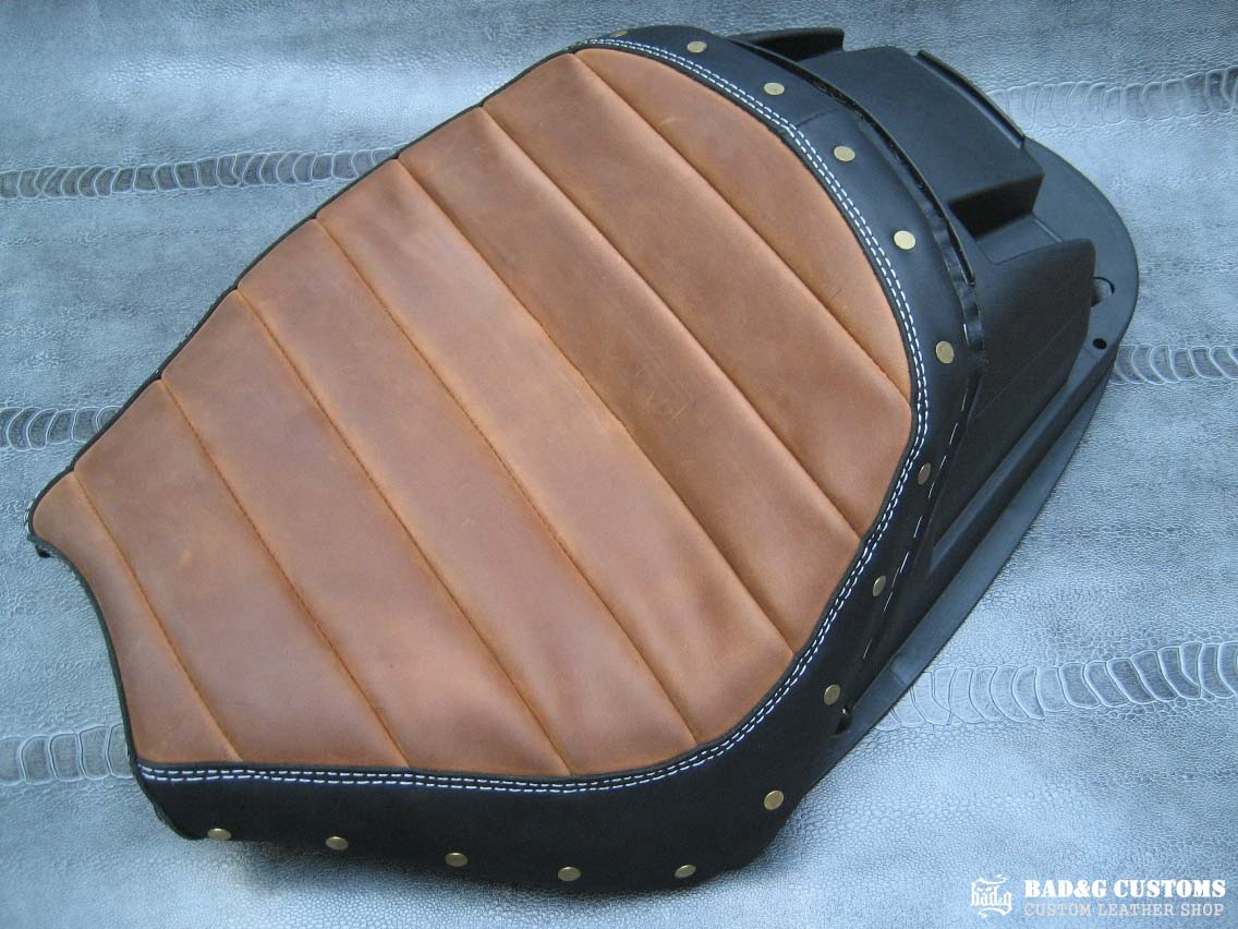 Custom Leather Café Racer Seat | Ducati Sport 1000 (SportClassic)