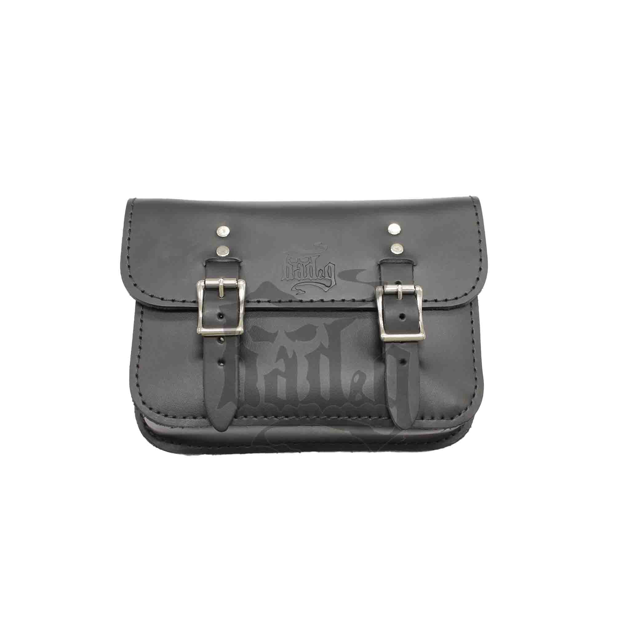 Upgrade your Harley-Davidson® Dyna with the DBB03 Dyna Bolt On Battery Bag. Hand crafted in USA with premium leather and top quality hardware. Durable and stylish, it's the perfect fit for your motorcycle.